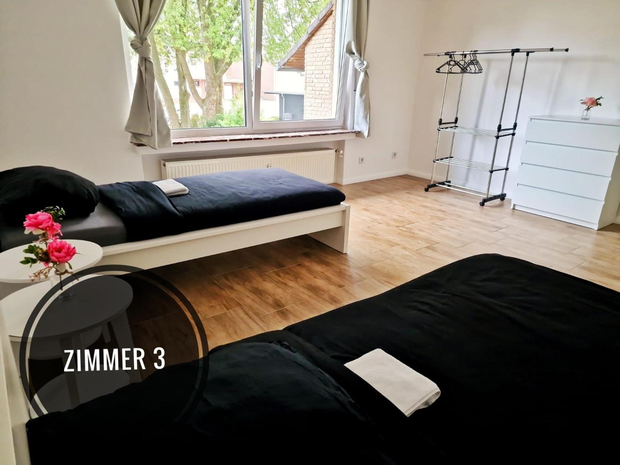 Appartement 4 Personen - Zimmer In Wohnung, Zentral, Ruhig, Modern 吕伯克 外观 照片